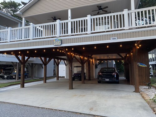 OCEAN LAKES 3B/2BA ON STILTS W/ GOLF CART & WIFI