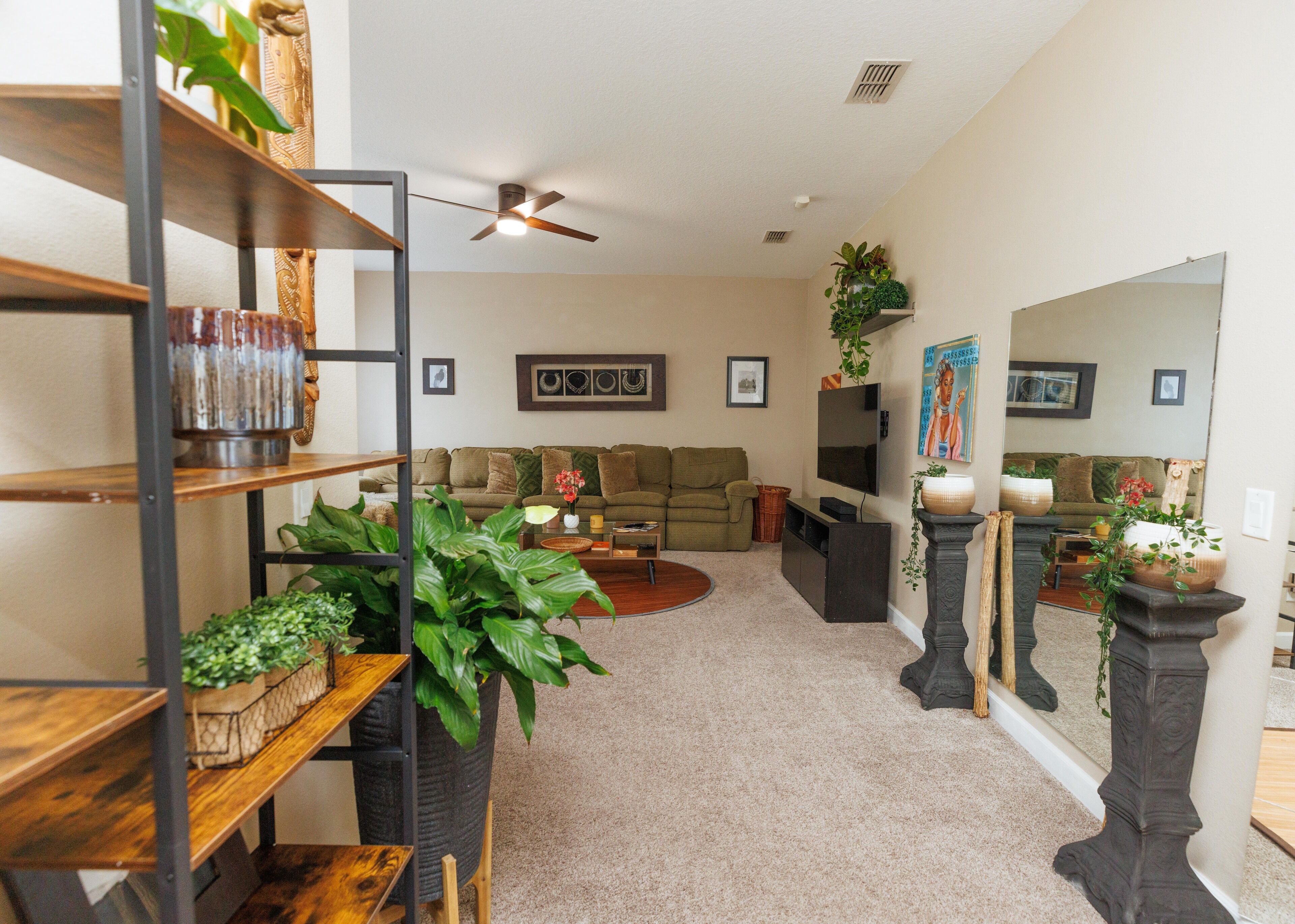 Beautiful 2 bed townhome 35 minutes from Disney