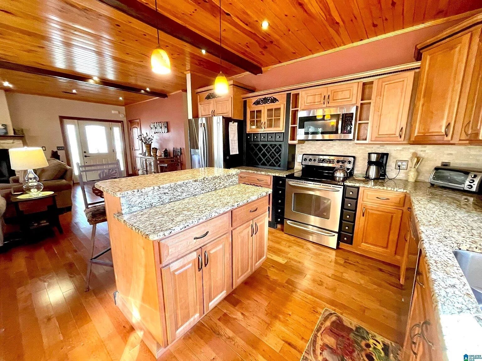 5 Star Peaceful 3/2 Lake Home on Private Cove