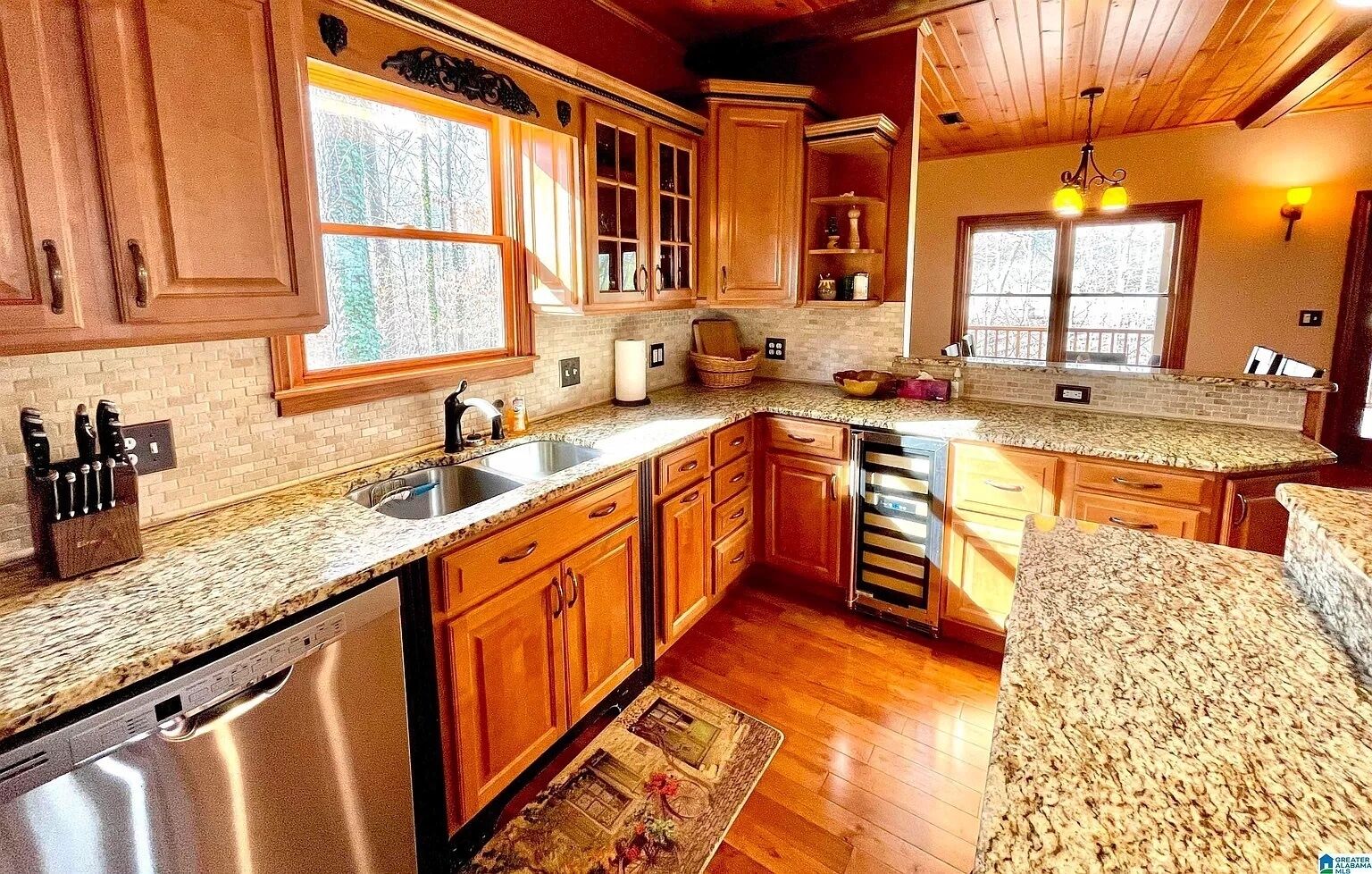 5 Star Peaceful 3/2 Lake Home on Private Cove