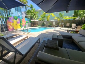 Pool - Duval Street Suites full kitchen, free parking, heated pool (Key West)