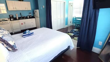 1 chambre, fer et planche Ă repasser, Wi-Fi gratuit, draps fournis