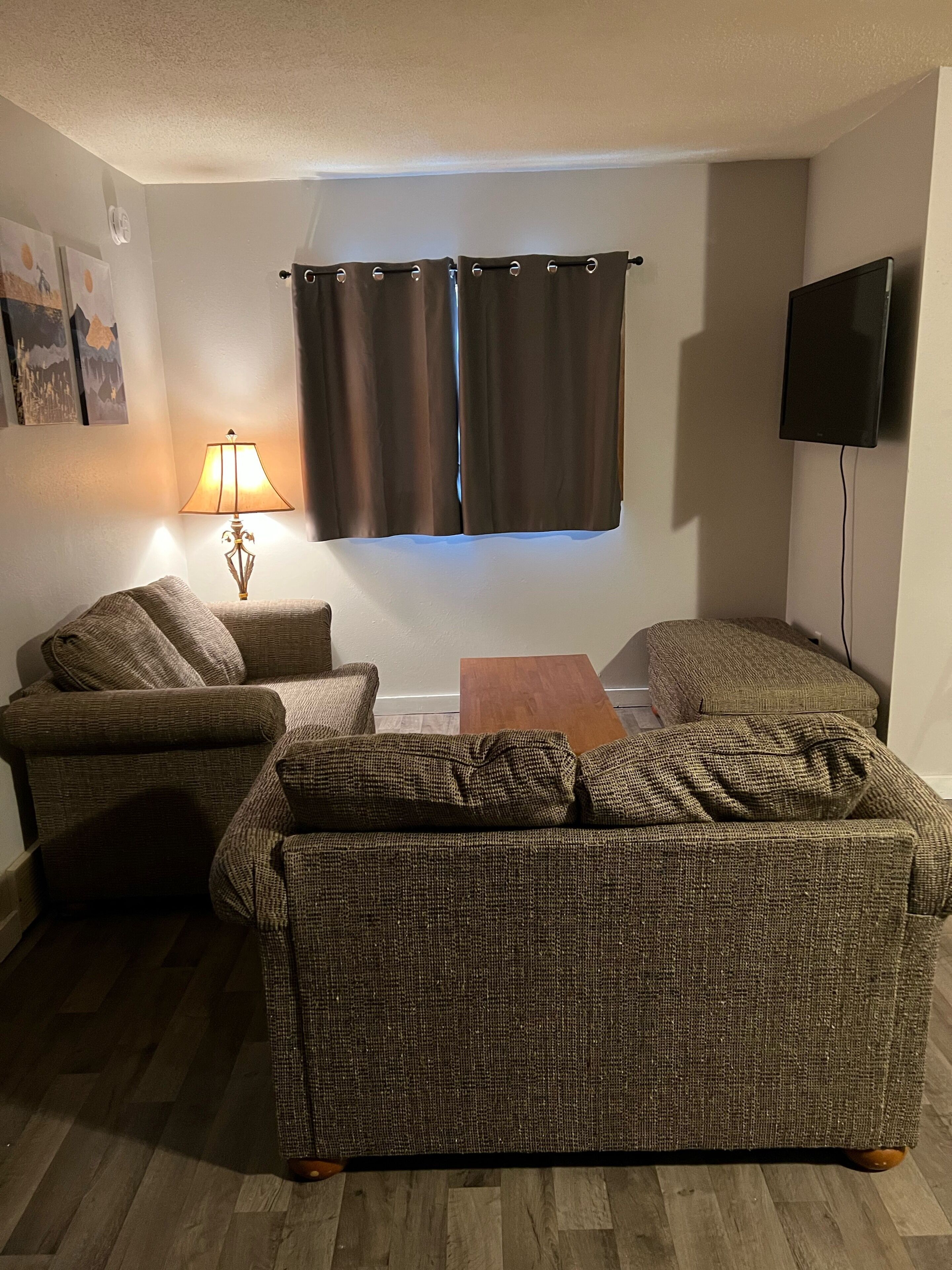 Cozy Pine City Hideaway