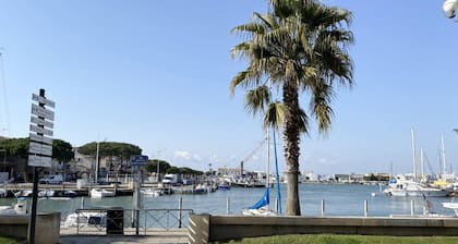 AS21673 - Studio en rez de chaussée face au Canal