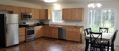 Microondas, horno y parrilla de estufa