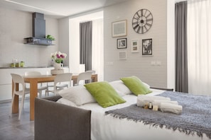 WiFi, bed sheets - ROCCA TERRACE - only 100 meters from the lake (Garda)