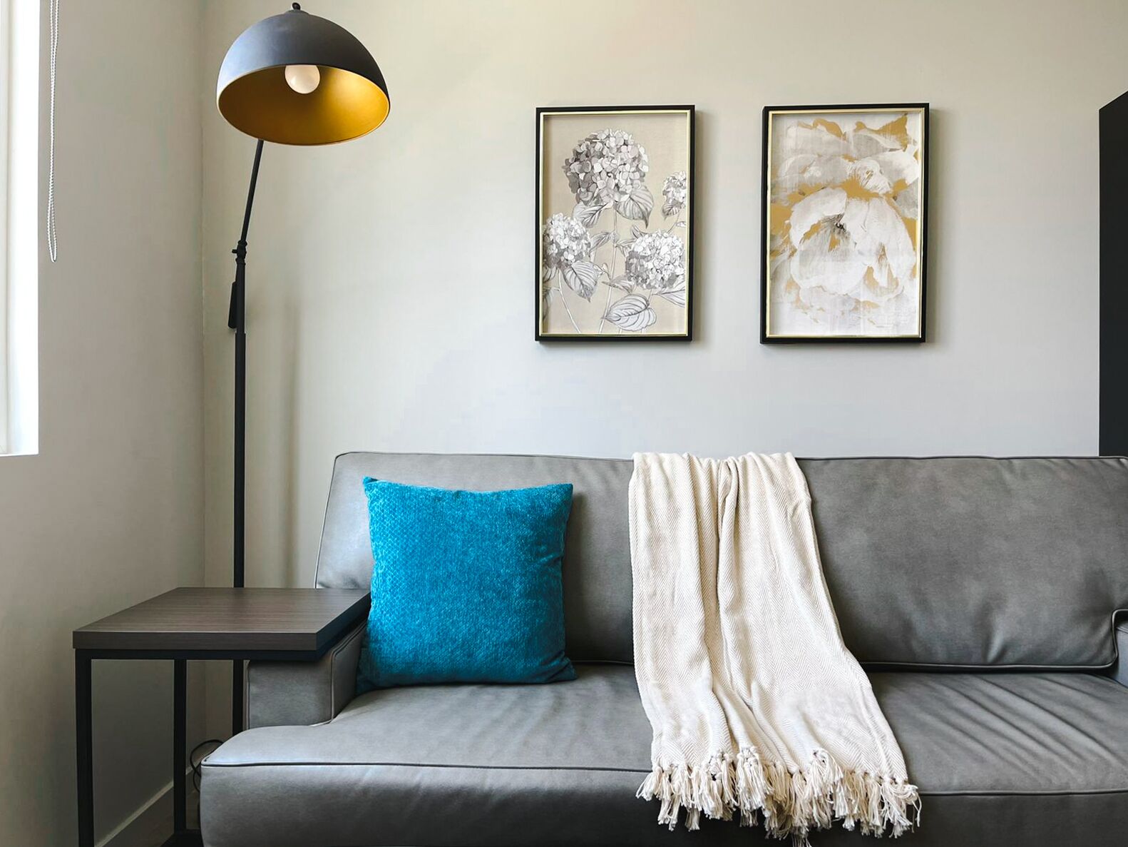 Chic 1BD/1BA + Gym - Downtown Omaha