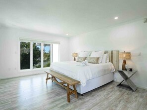 3 chambres, bureau, fer et planche à repasser, Wi-Fi gratuit