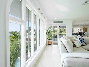 Botón de imagen sin clasificar, 2 de 45