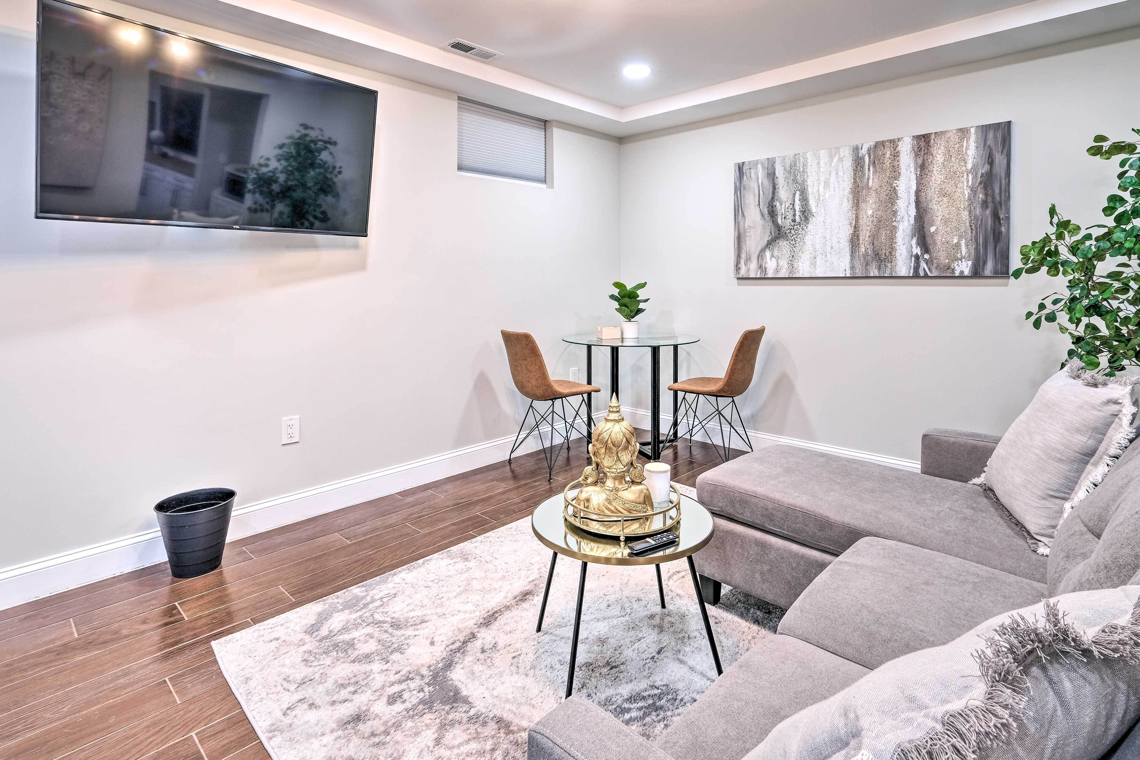 Cozy Laurel Apartment Between Baltimore & DC!