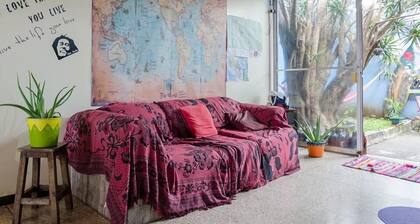 In The Wind Hostel And Guesthouse