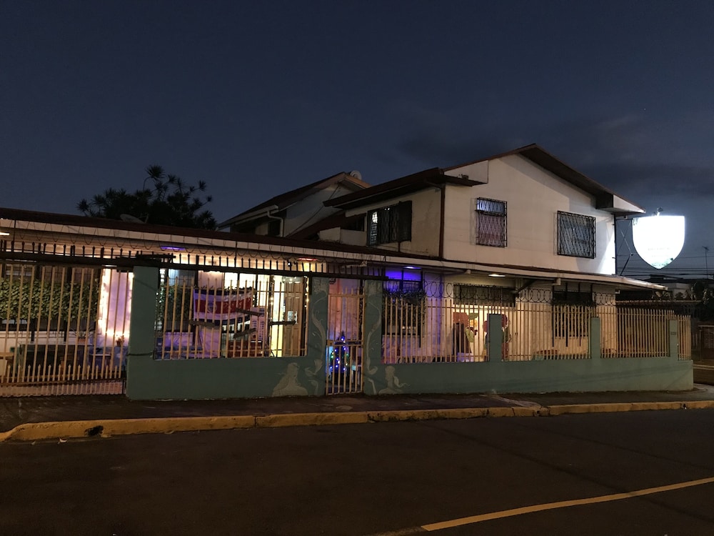 Hostel In The Wind by null