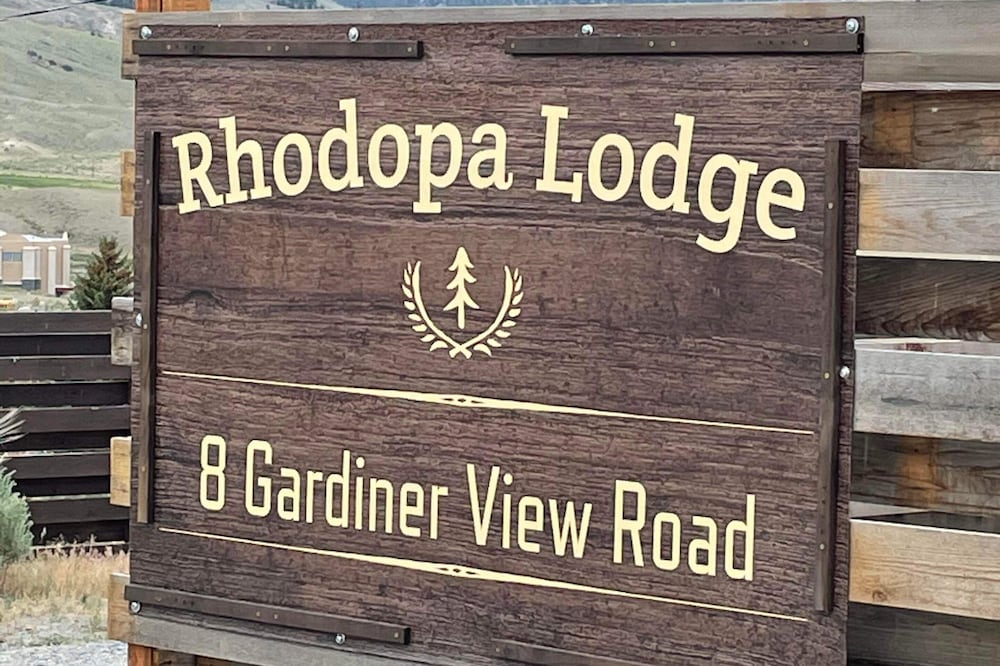 Rhodopa Lodge at Yellowstone
