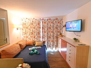 1 bedroom, Internet