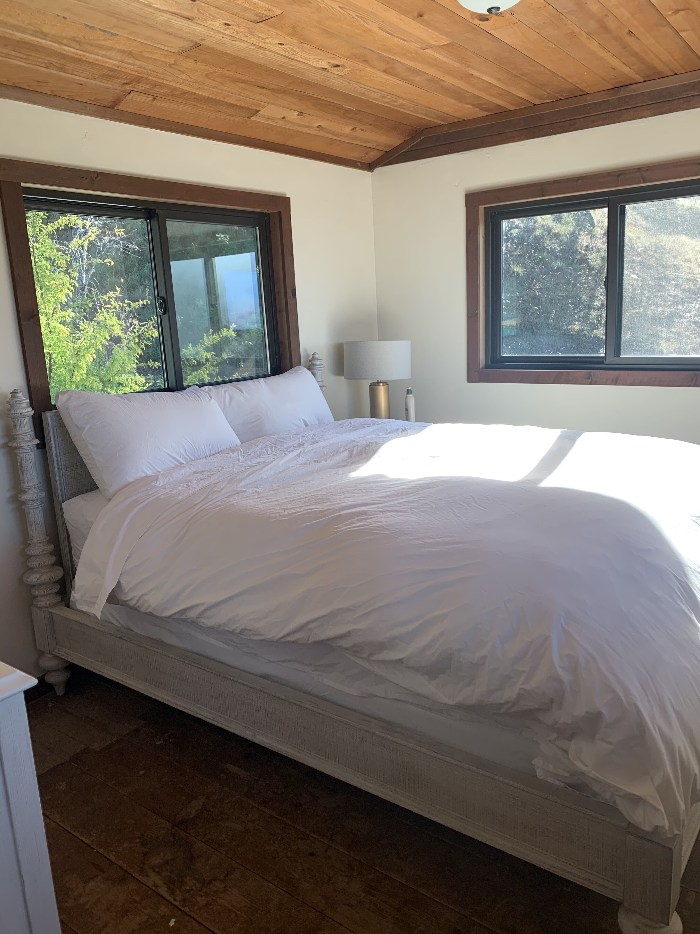 Up on the hills Cabin, spectacular views