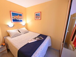 1 habitación, cuna de viaje, wifi y ropa de cama 