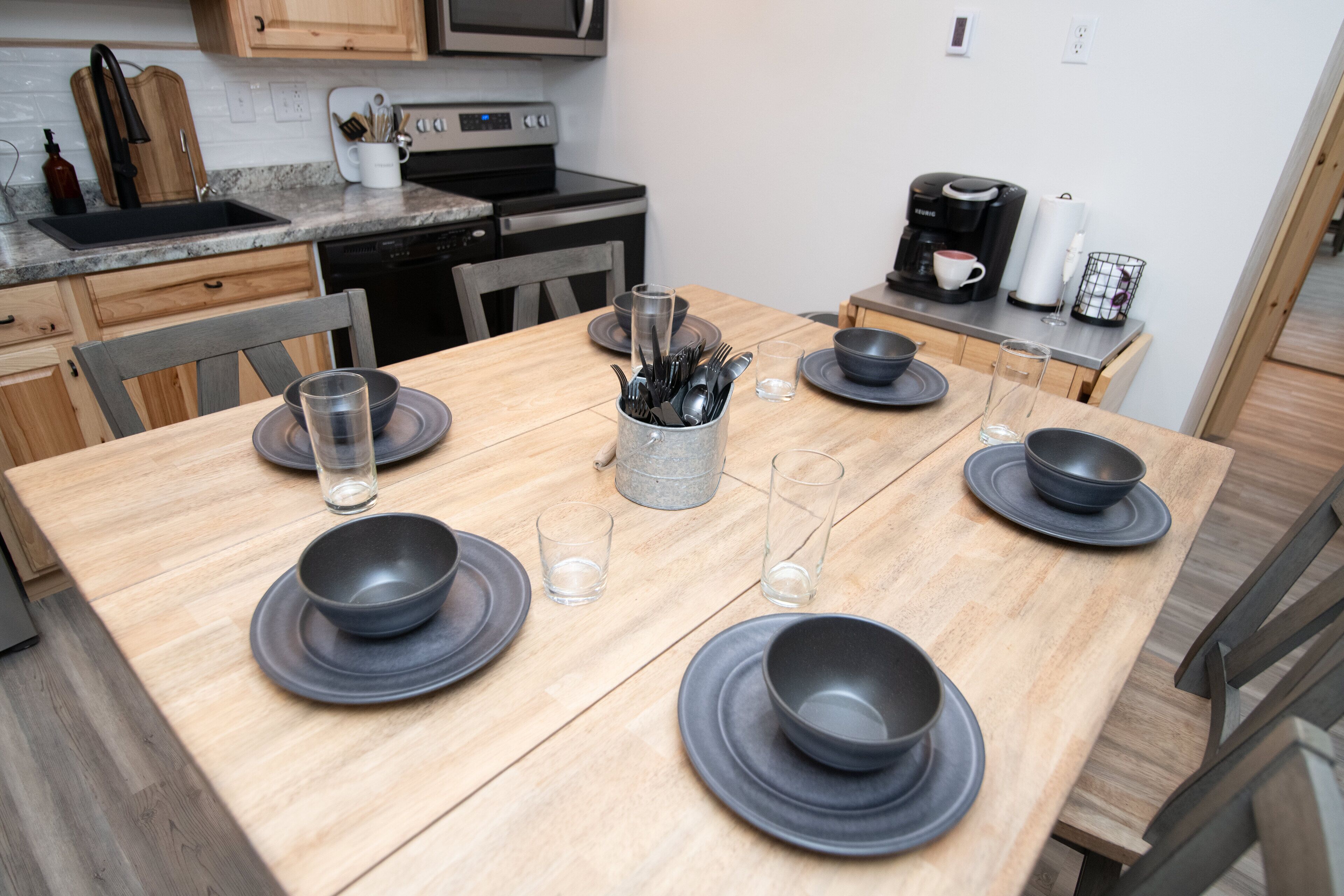 Table expanded to seat 6