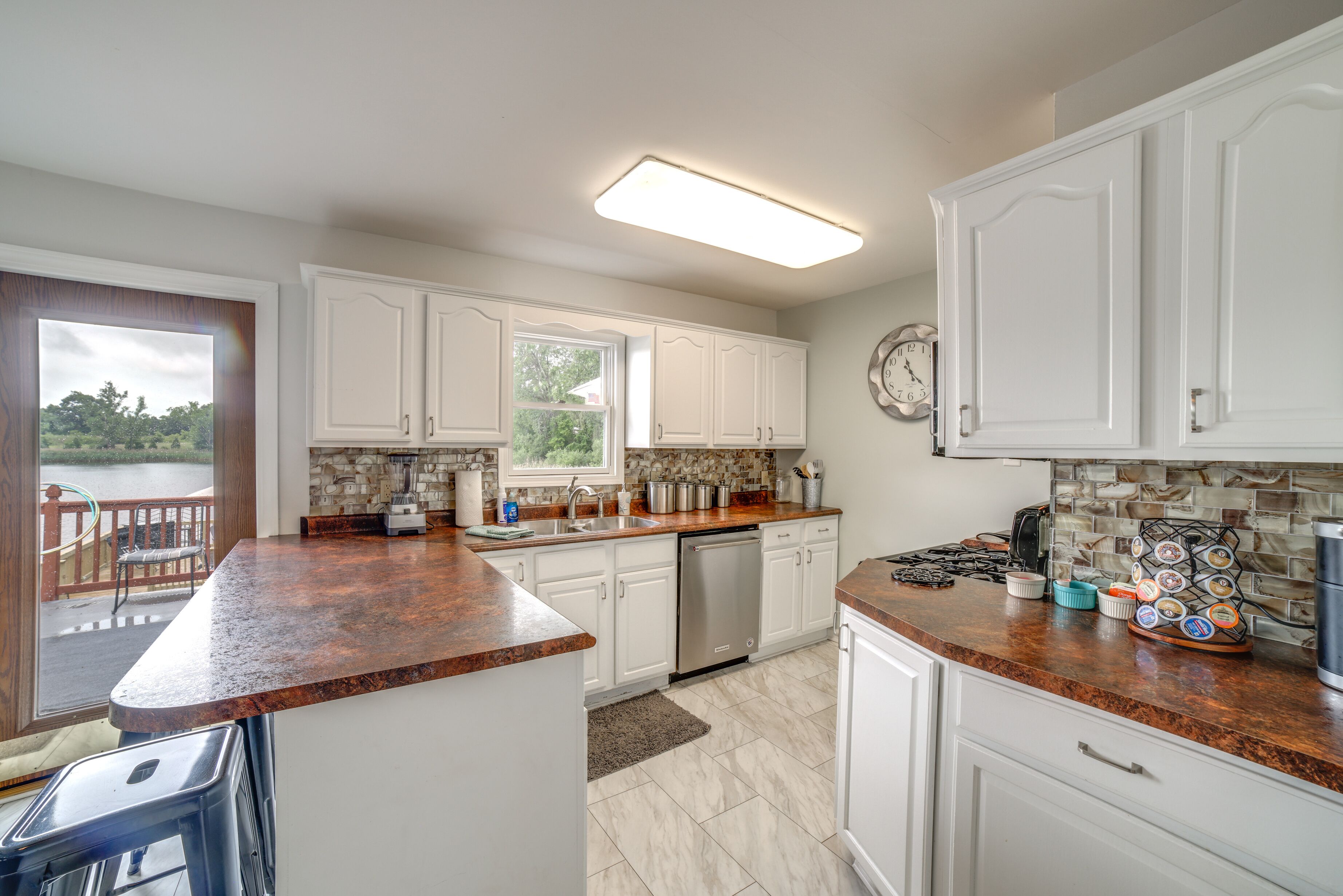 Lakefront Portage Home: 3 Mi to Lake Michigan!