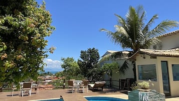 室內泳池