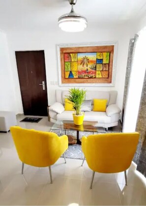 Smart TV - Luxury Newly Build Apartments (Puñal)