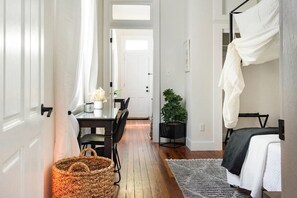 3 bedrooms, desk, iron/ironing board, travel crib