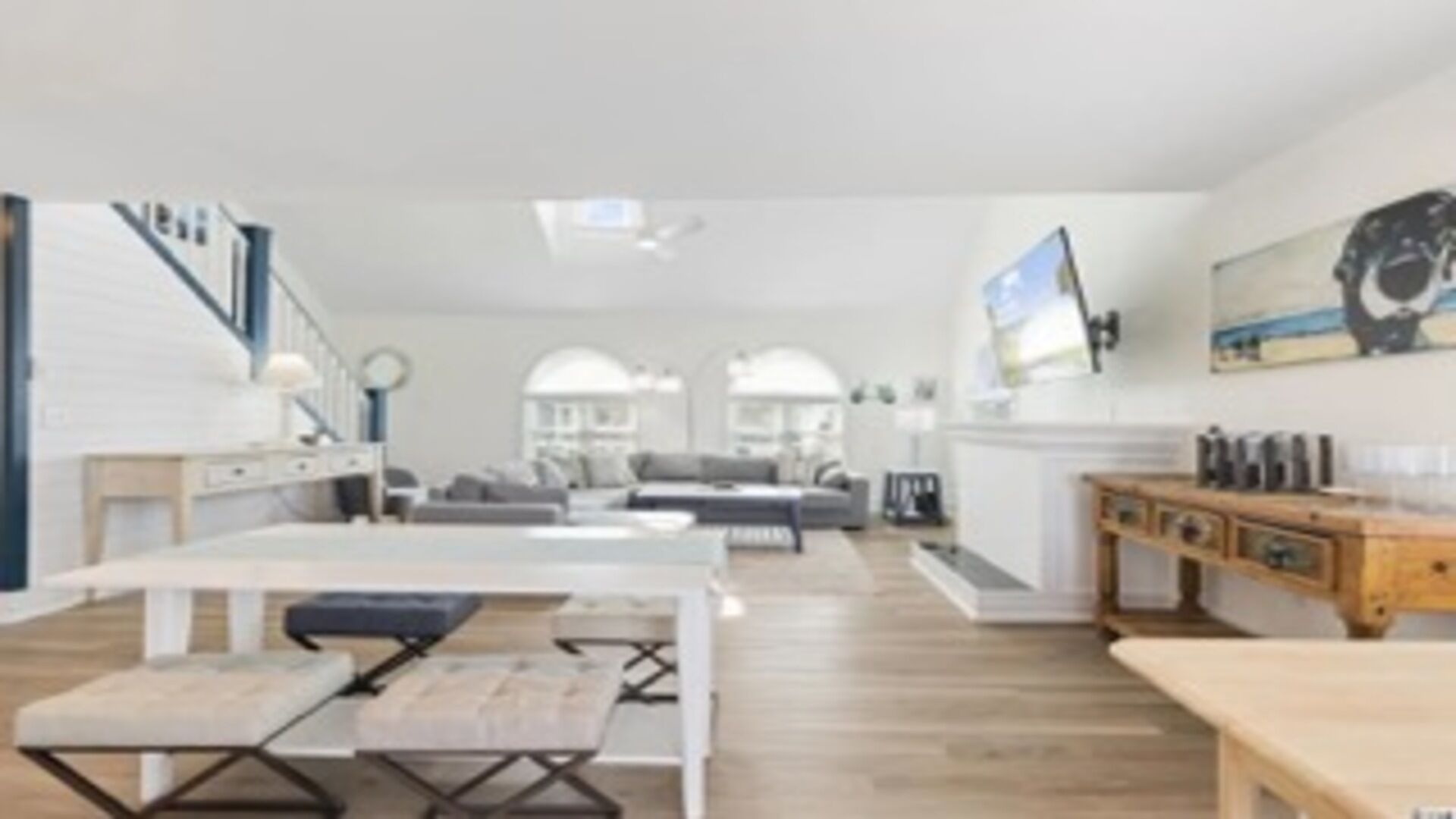 3 Night Min in Aug.  20% Off Weekly. Best Location! 🌊 1 Min Walk to  Beach