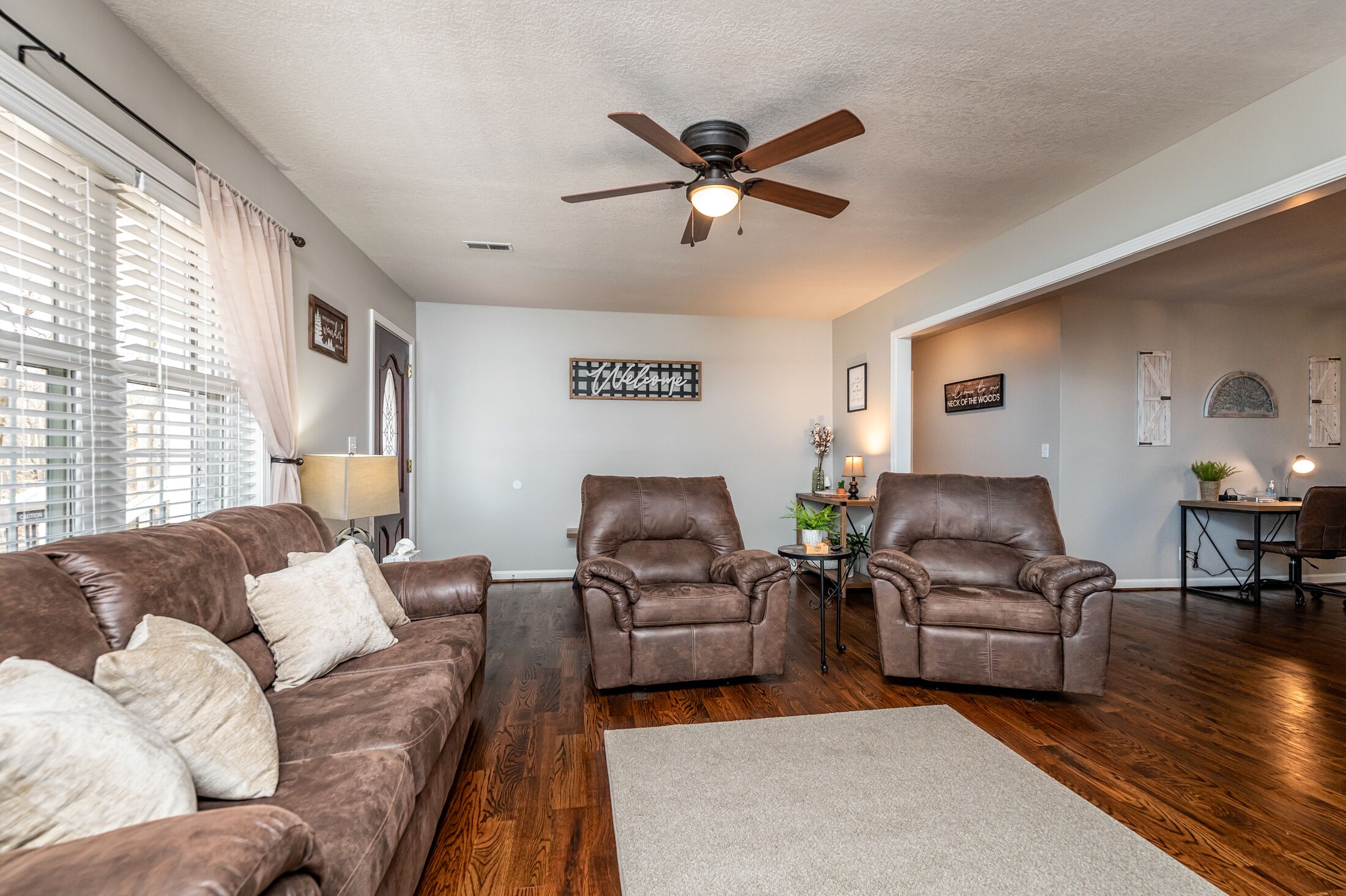 Home on 6 acres 🏠 with creek.  5min to downtown Pickens, close to Table Rock 🏞