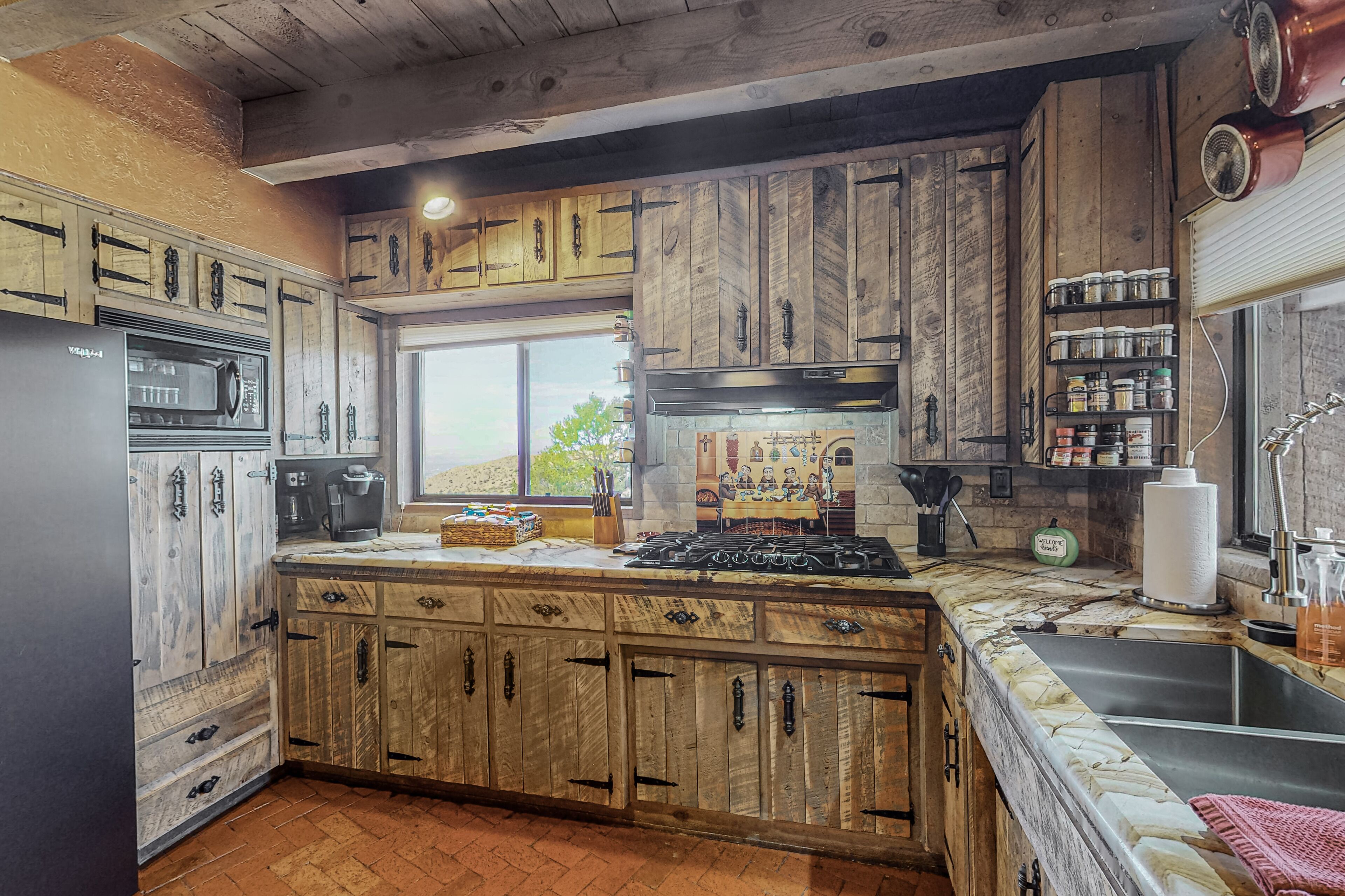 Casa Monte Vista - Mountainside with city views!