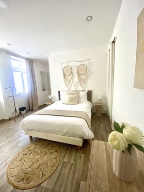 Hochwertige Bettwaren, Select-Comfort-Betten, Verdunkelungsvorhänge