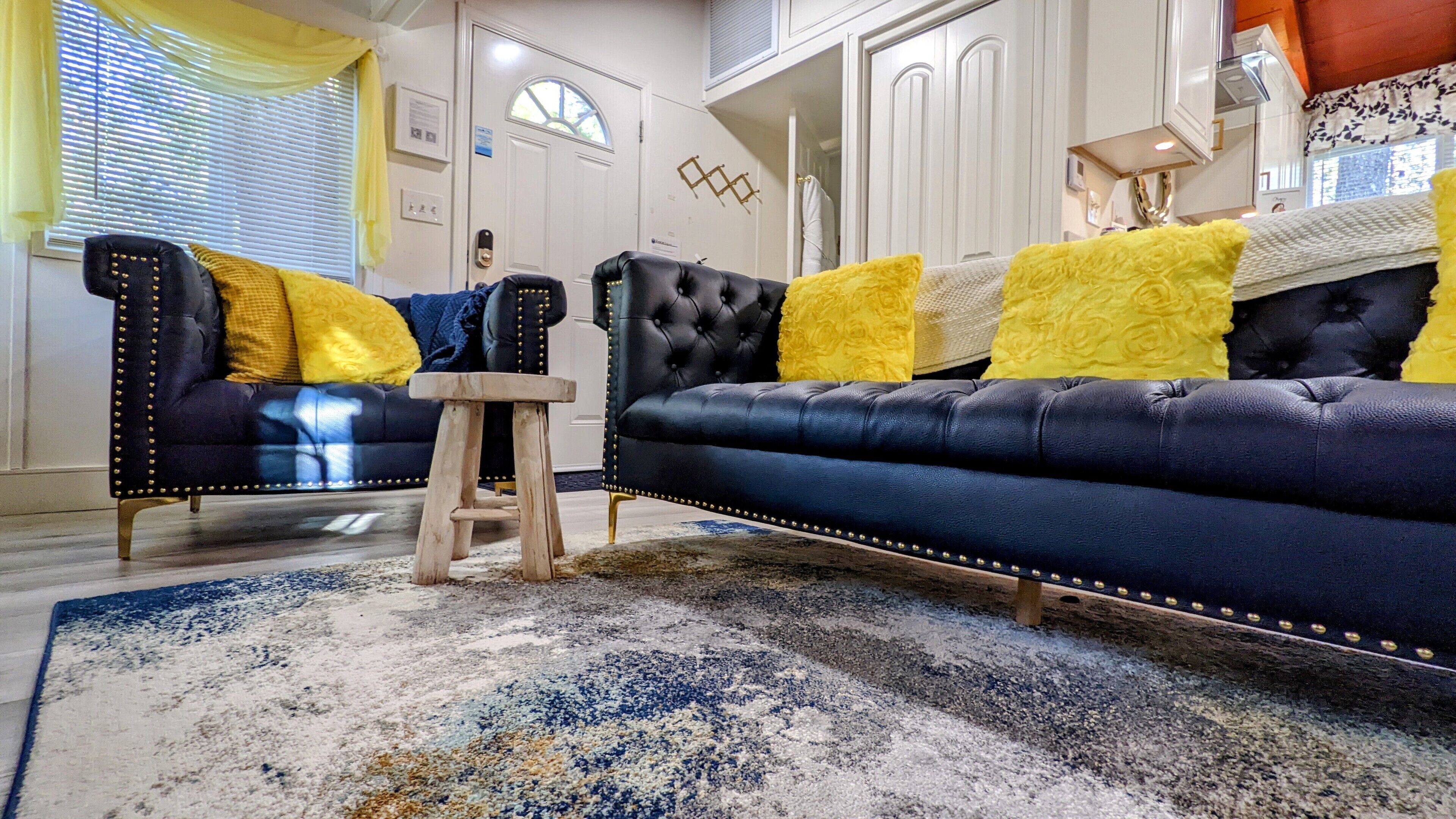 Snow White Retreat - Central Air and cool décor at this Big Bear Lake location!