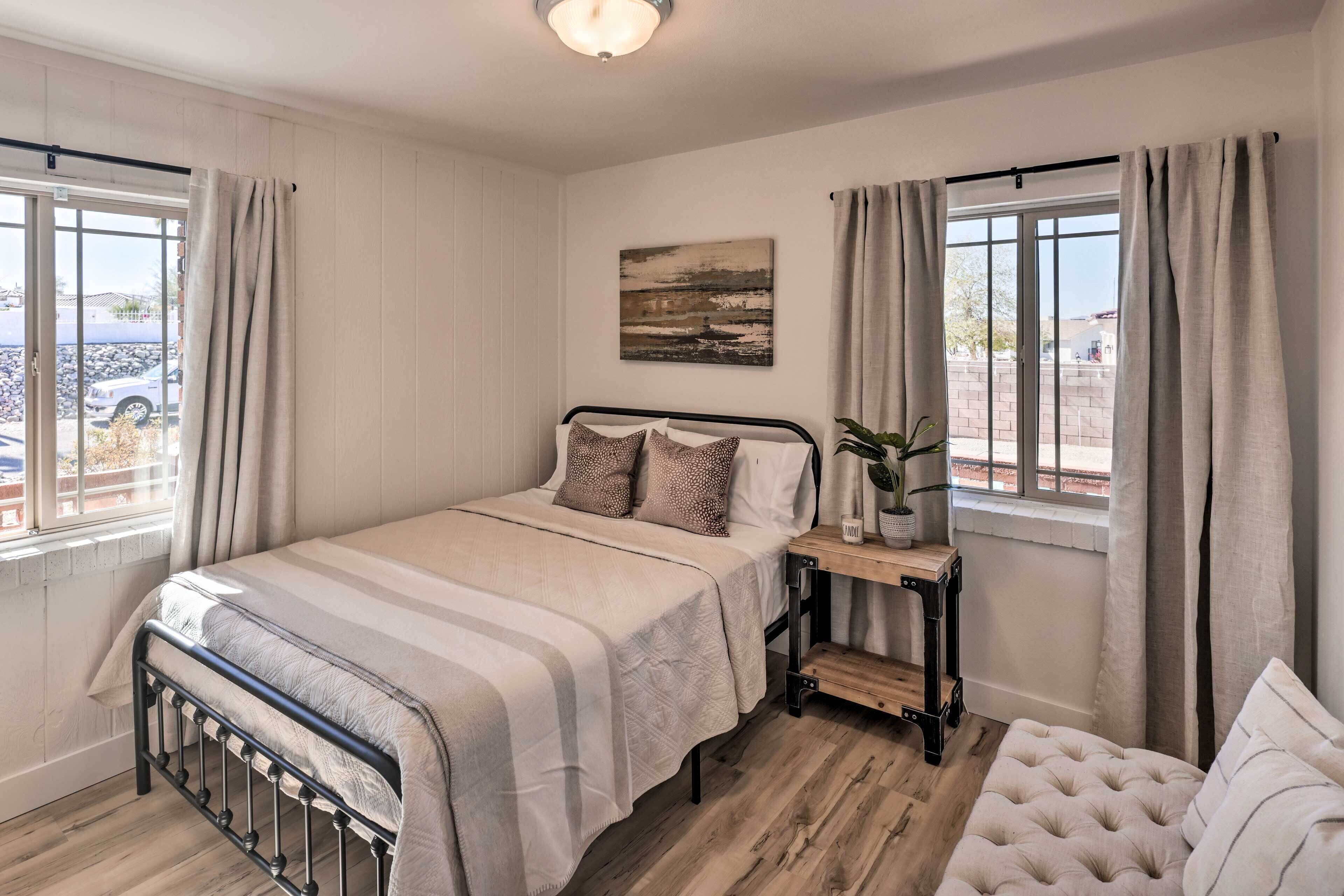 Lake Havasu Pad w/ Optional Heated Pool!