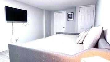 4 Schlafzimmer, Schreibtisch, Bügeleisen/Bügelbrett, kostenloses WLAN