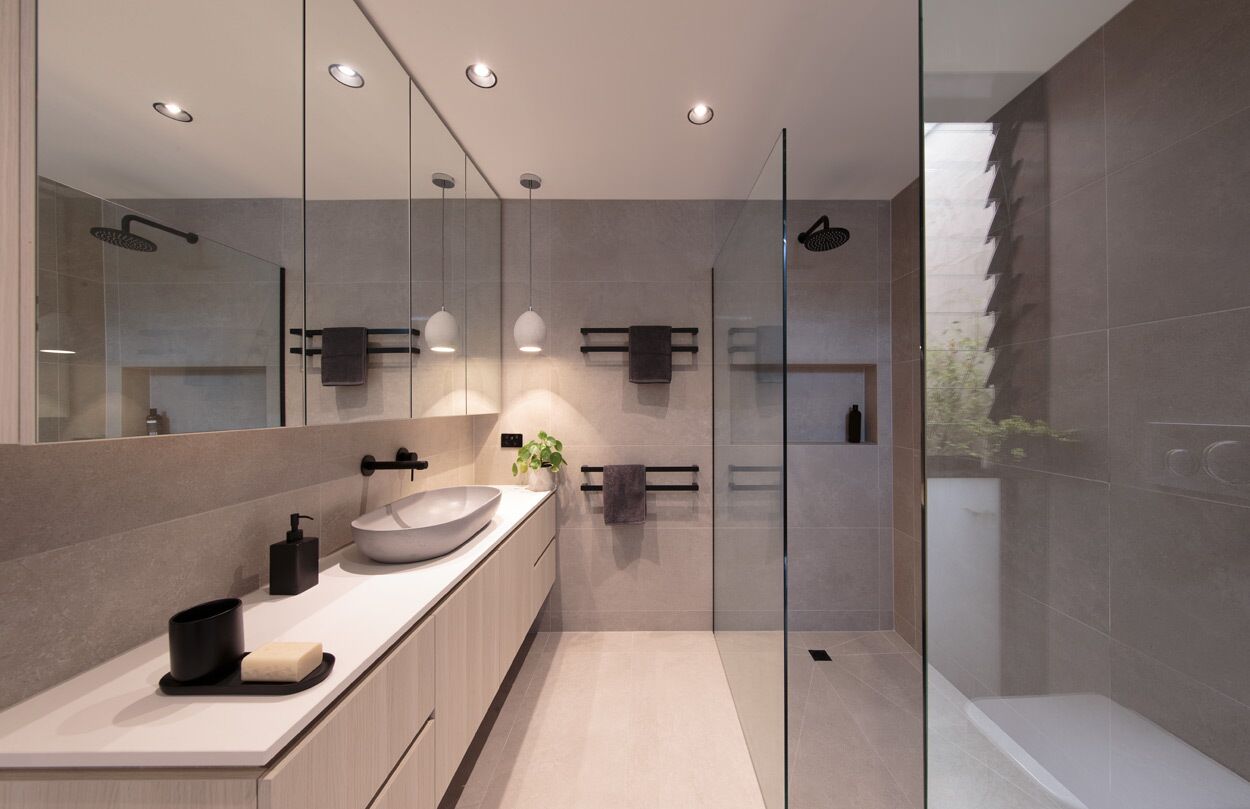 Light-Filled Photography Studio in Garden Setting