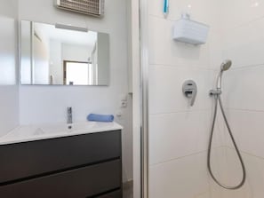 Hair dryer, towels