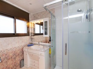 Hair dryer, towels - Franco Belga by Interhome (Miami Platja)