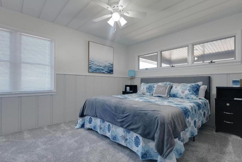 4 chambres, fer et planche à repasser, lit parapluie, Wi-Fi gratuit