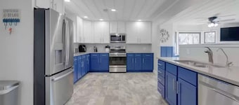 Lake Norfork view and easy access from this remodeled oasis that sleeps 14!