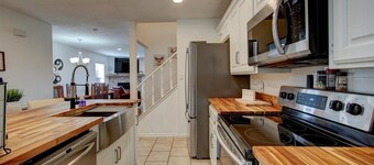 7South home across street from Lake Hamilton