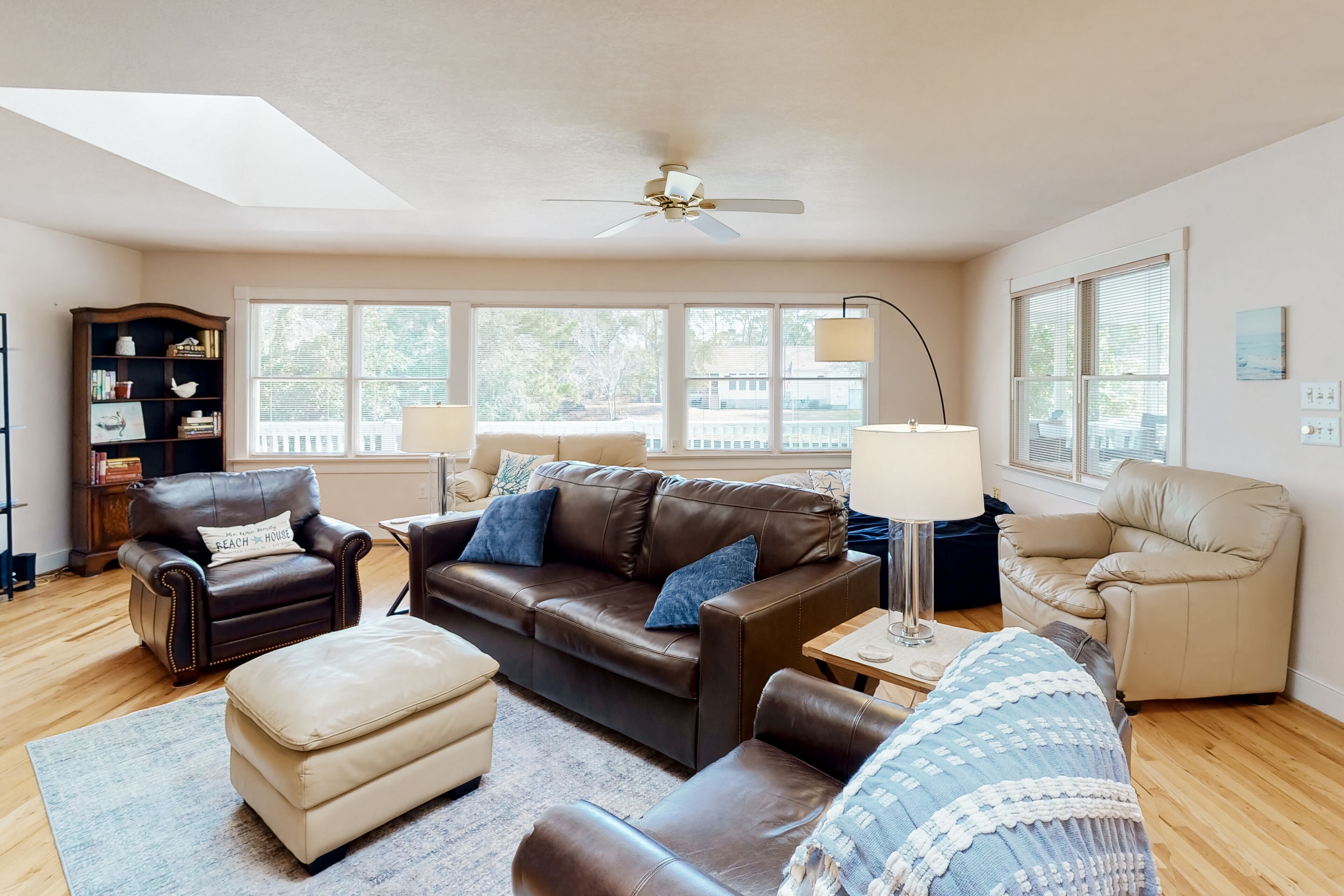 Spacious getaway near the beach with WiFi, canal views, screened porch & deck