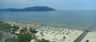 Spacious apartment with ocean view, Santos-SP