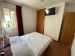 3 bedrooms, internet