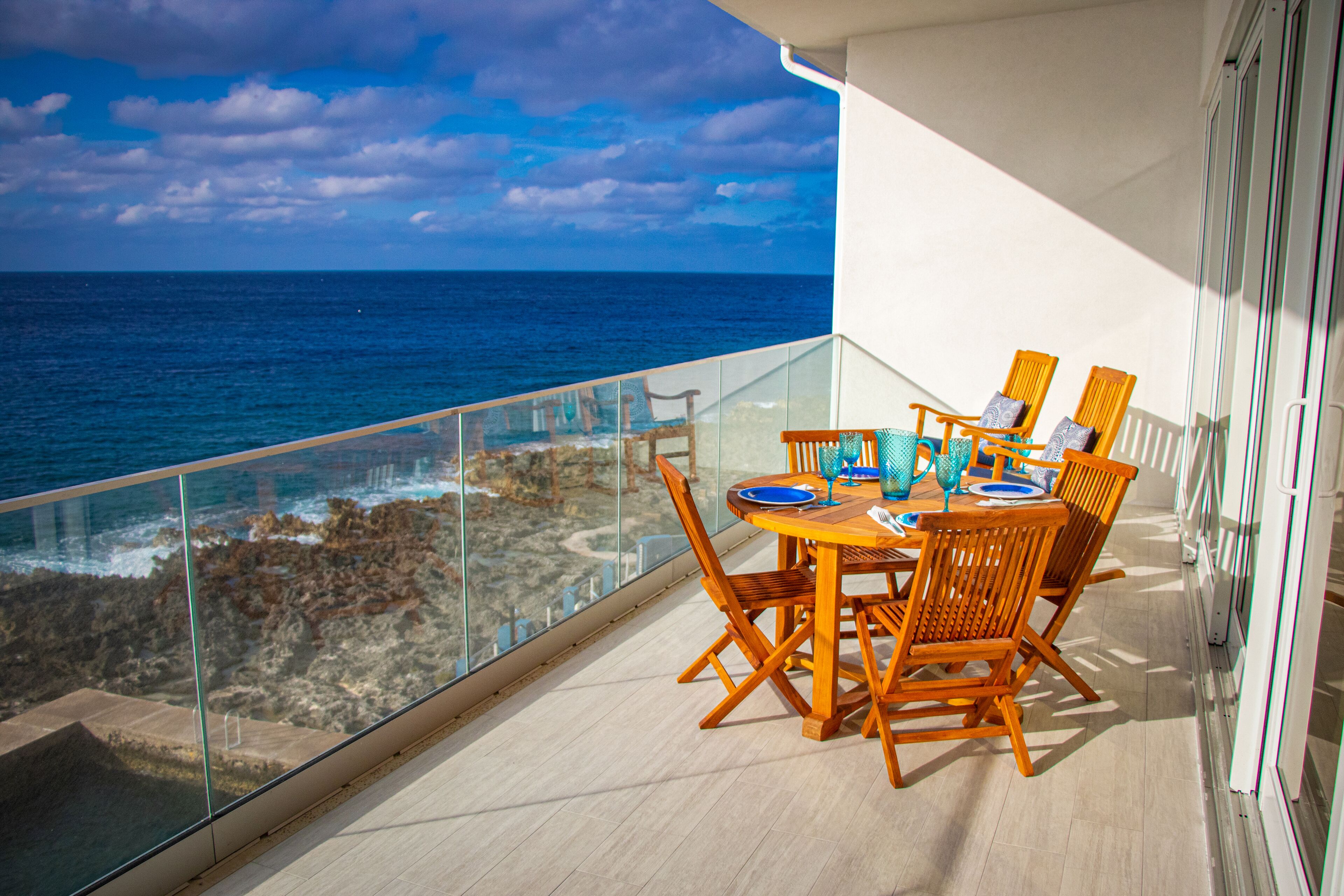Luxury Condo, 1 King Bed with Sofa bed, Ocean View | In-room safe, individually decorated, individually furnished