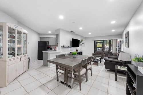 3697 Orlando Vacational Apartment 1st floor near Universal Studios