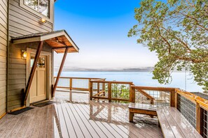 Terrace/patio - Stunning waterfront property with private beach, amazing views, and huge loft (Tahuya)