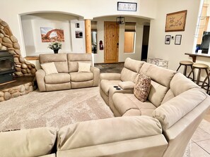 Smart TV, fireplace, DVD player, books