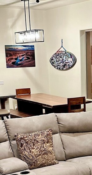 Smart TV, fireplace, DVD player, books