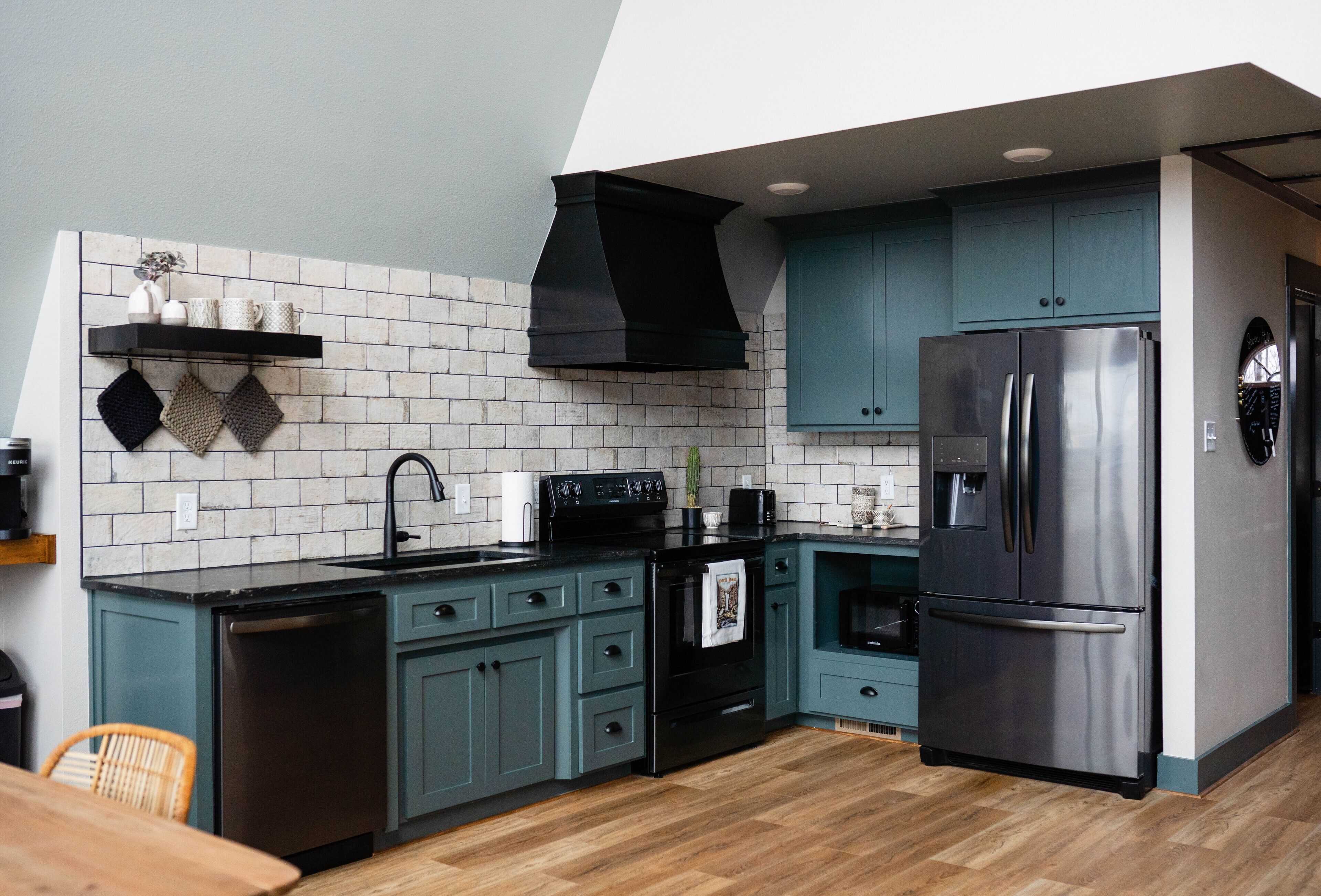 Seven Hollows Modern A-Frame on Petit Jean Mountain