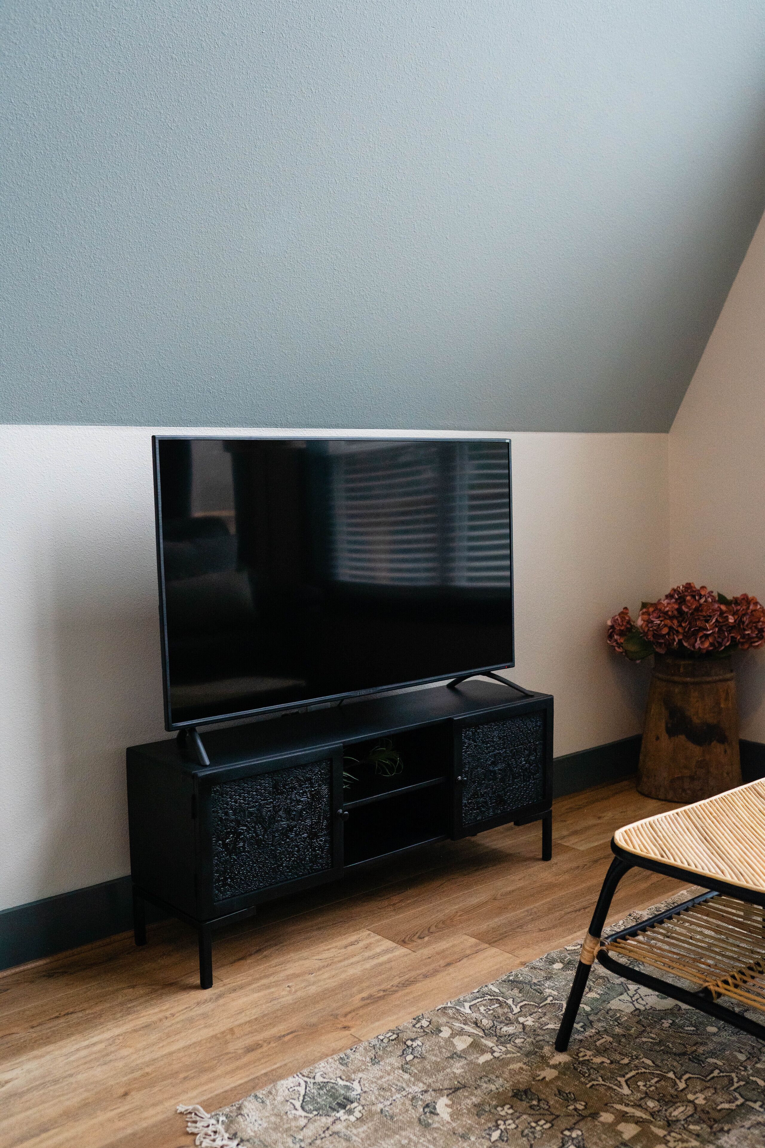 Seven Hollows Modern A-Frame on Petit Jean Mountain