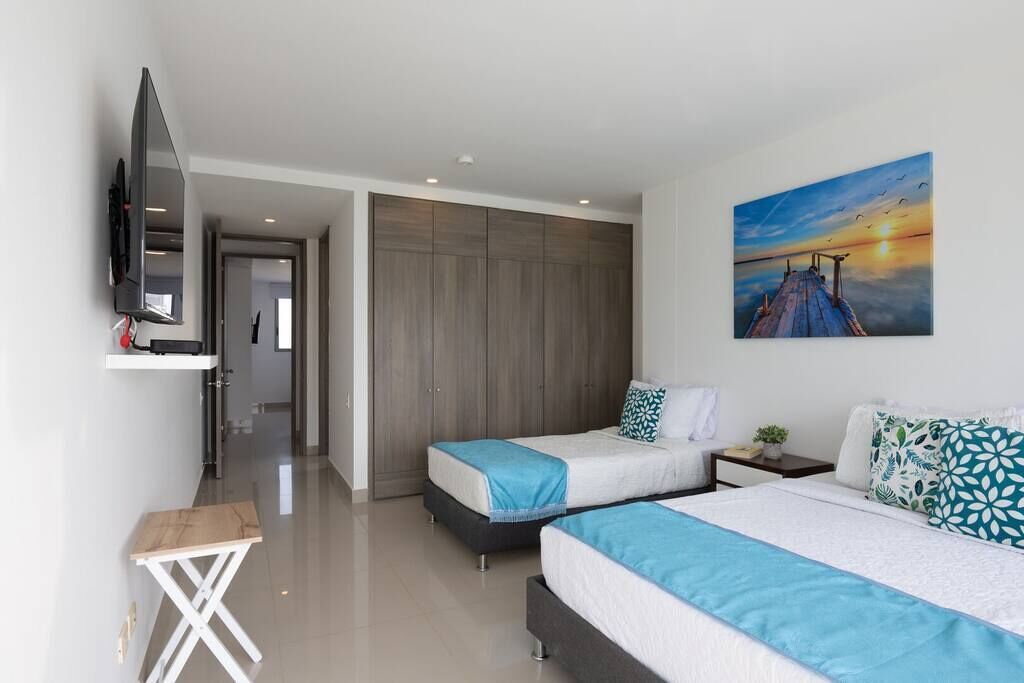 Modern 2 Bedroom Beachfront Apartment @ Bocagrande