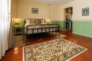 Sábanas de algodón egipcio, ropa de cama de alta calidad y minibar 